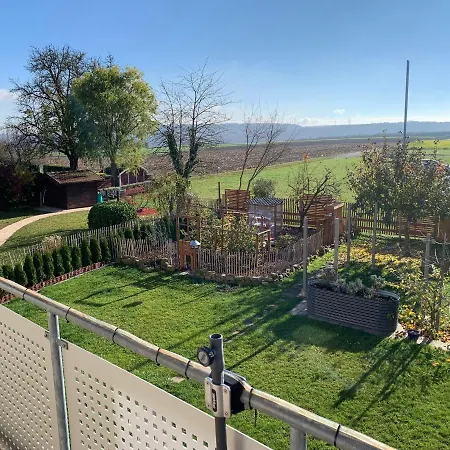 Hasenheide - Mit 3 Schlafzimmern Und Balkon Mit Landschaftsblick Rutesheim
